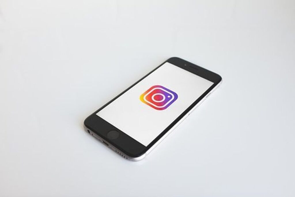 Buy permanent Instagram followers from vastlikes