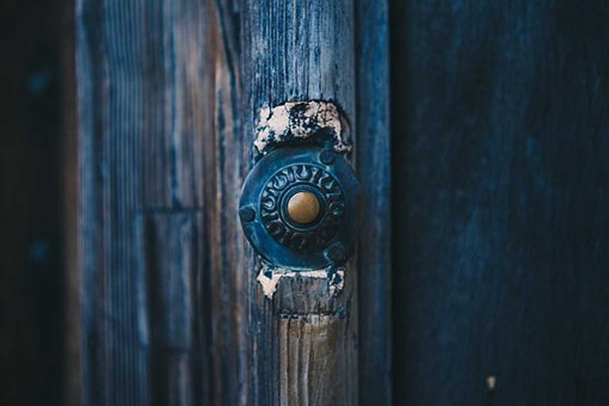 how to fix a doorbell