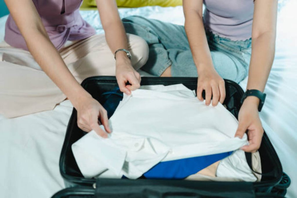 Laundry Bag For Traveling Helps You Keep Clean and Dirty Clothes Separated