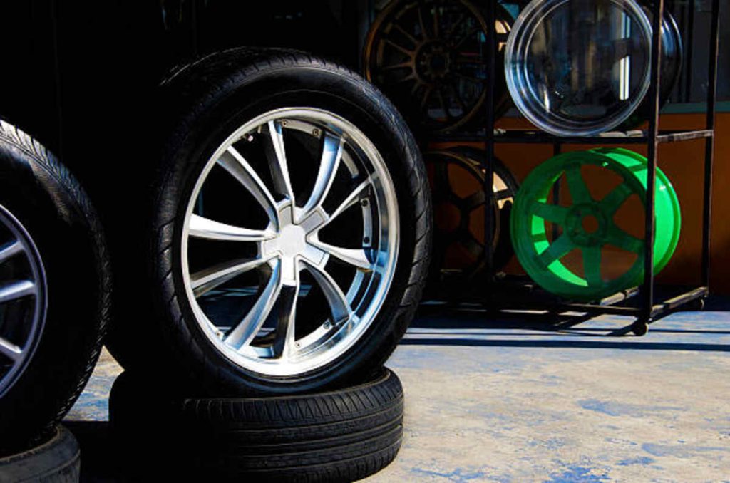 Keeping Your 350Z Wheels Stock