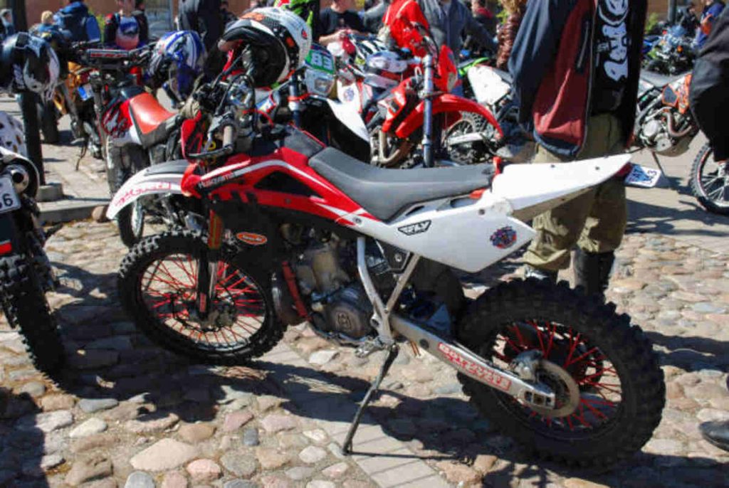 The Kayo 125 Dirt Bikes