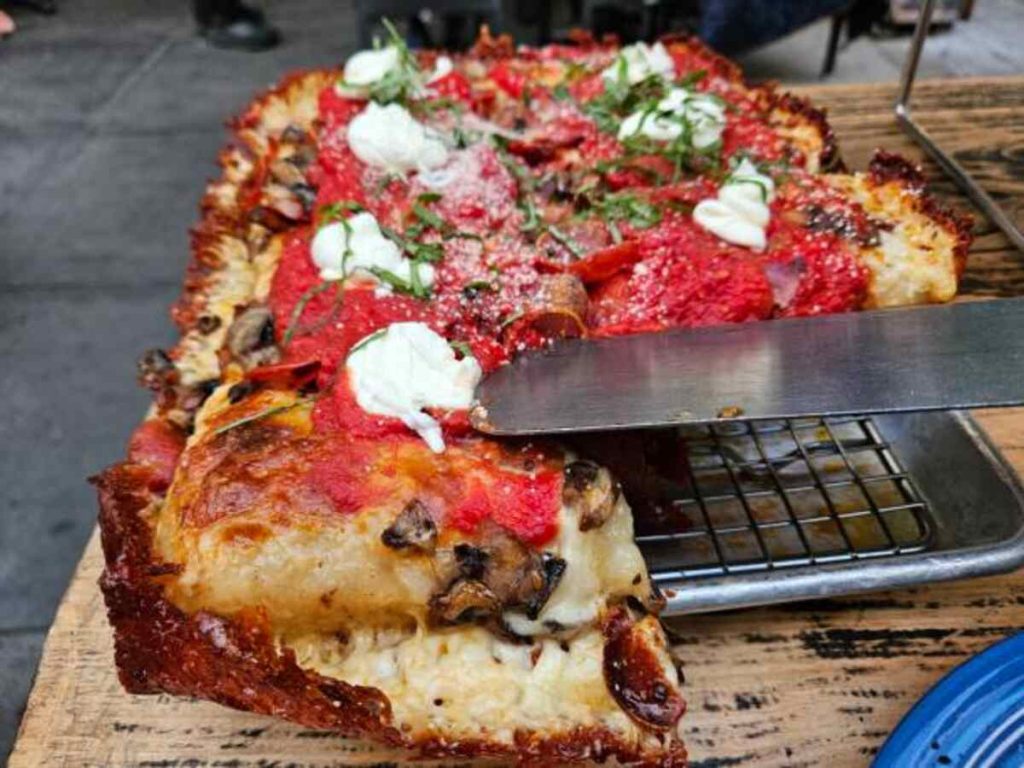 Top Five Chicago Pizza and Pasta Restaurants