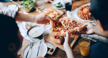Relish the Taste of Vegetable Pizzas Packed with Freshness in Belmont